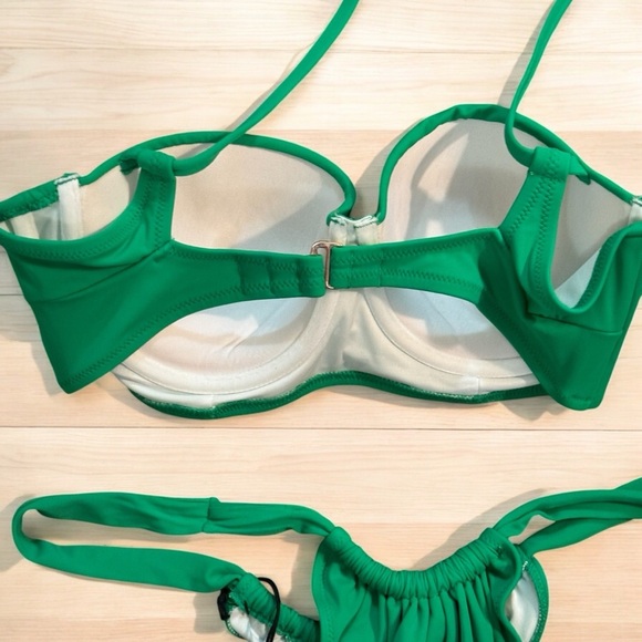 Shade & Shore Green Bikini. Bra size 34C. Bottom is XL. - Picture 4 of 4